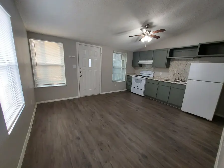 501 S Avenue N # 11, Marble Falls, TX 78654 - #3