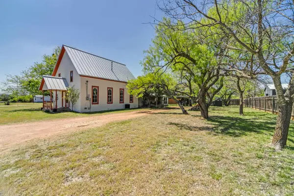 2754 Ranch Road 1323, Fredericksburg, TX 78611