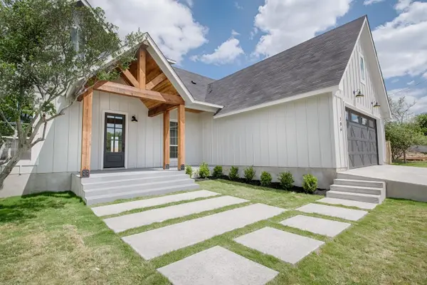 106 W Briar Drive, Granite Shoals, TX 78654