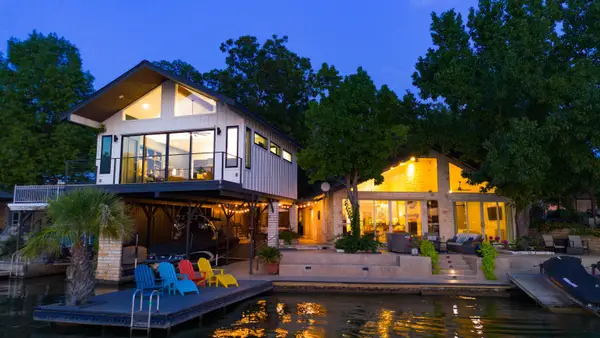 104 Raindrop Lane, Kingsland, TX 78639