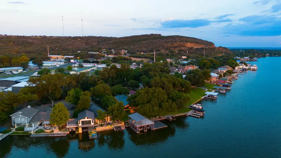 104 Raindrop Lane, Kingsland, TX 78639 - #2