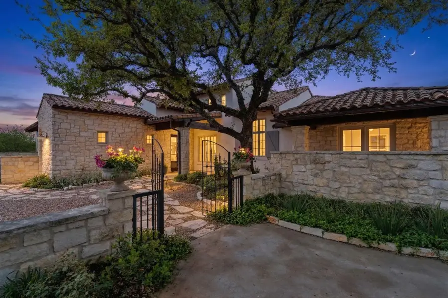 151 La Serena Loop, Horseshoe Bay, TX 78657 - #2