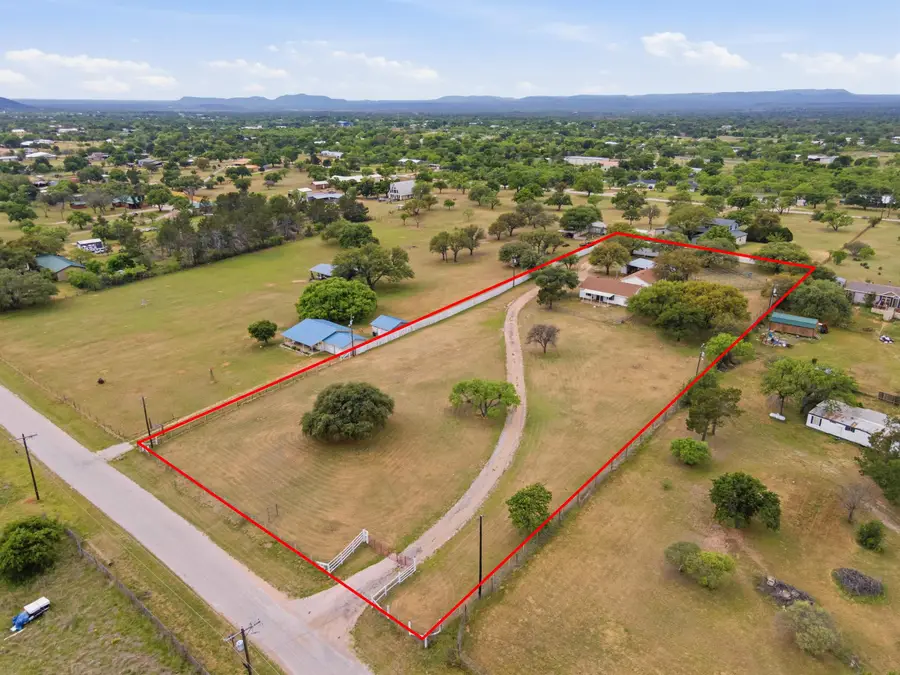 1651 Roselea Dr, Buchanan Dam, TX 78609 - #2