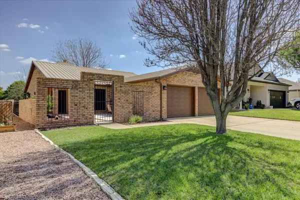 115 Firestone Pl, Meadowlakes, TX 78654