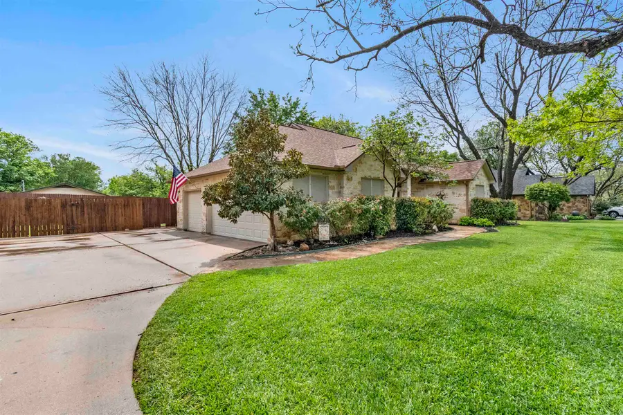 267 Meadowlakes Drive, Meadowlakes, TX 78654 - #3