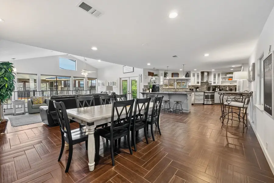 536 Crestwood Dr, Kingsland, TX 78639 - #3