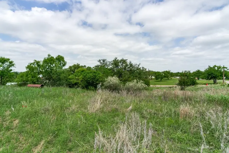 501 Vernon Avenue, Llano, TX 78643 - #3