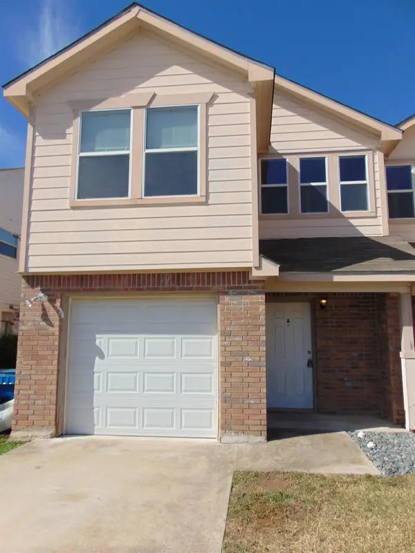 1600 B Claremont Circle, Marble Falls, TX 78654