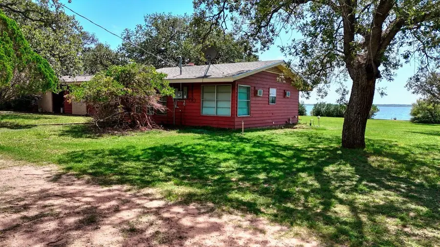 110 W Lakecrest Drive, Bluffton, TX 78607 - #2