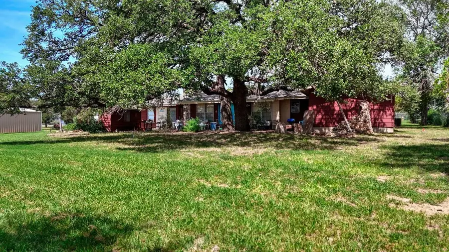 110 W Lakecrest Drive, Bluffton, TX 78607 - #3