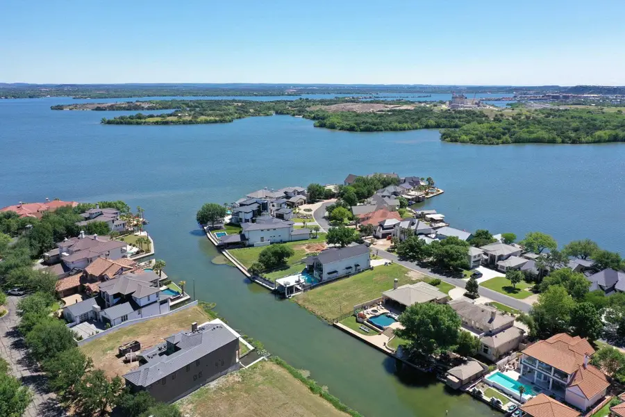 W29034 Wennmohs Place, Horseshoe Bay, TX 78657 - #3