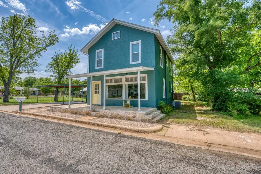 1005 Bayley, Llano, TX 78643 - #3