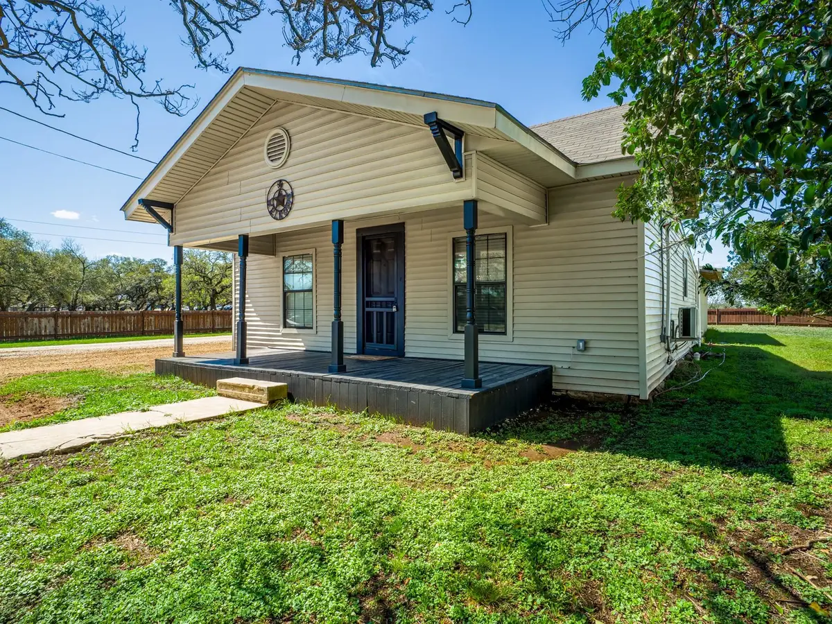 103 N Avenue Q, Johnson City, TX 78636 - #1