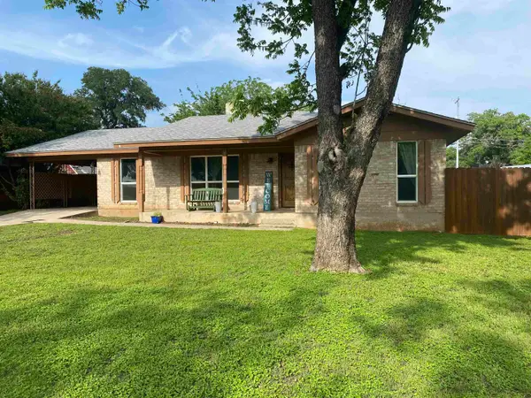725 N West, Burnet, TX 78611