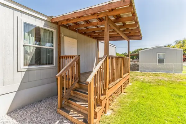 110 E Castleshoals Drive, Granite Shoals, TX 78654