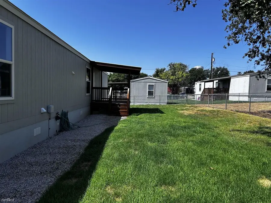 110 E Castleshoals Drive, Granite Shoals, TX 78654 - #2