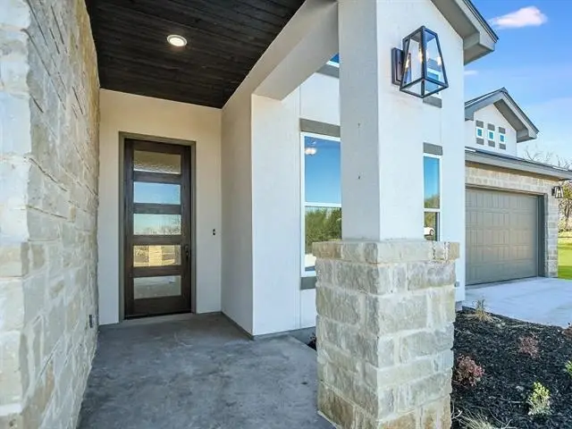 717 Indian Paint, Horseshoe Bay, TX 78657-0000 - #2