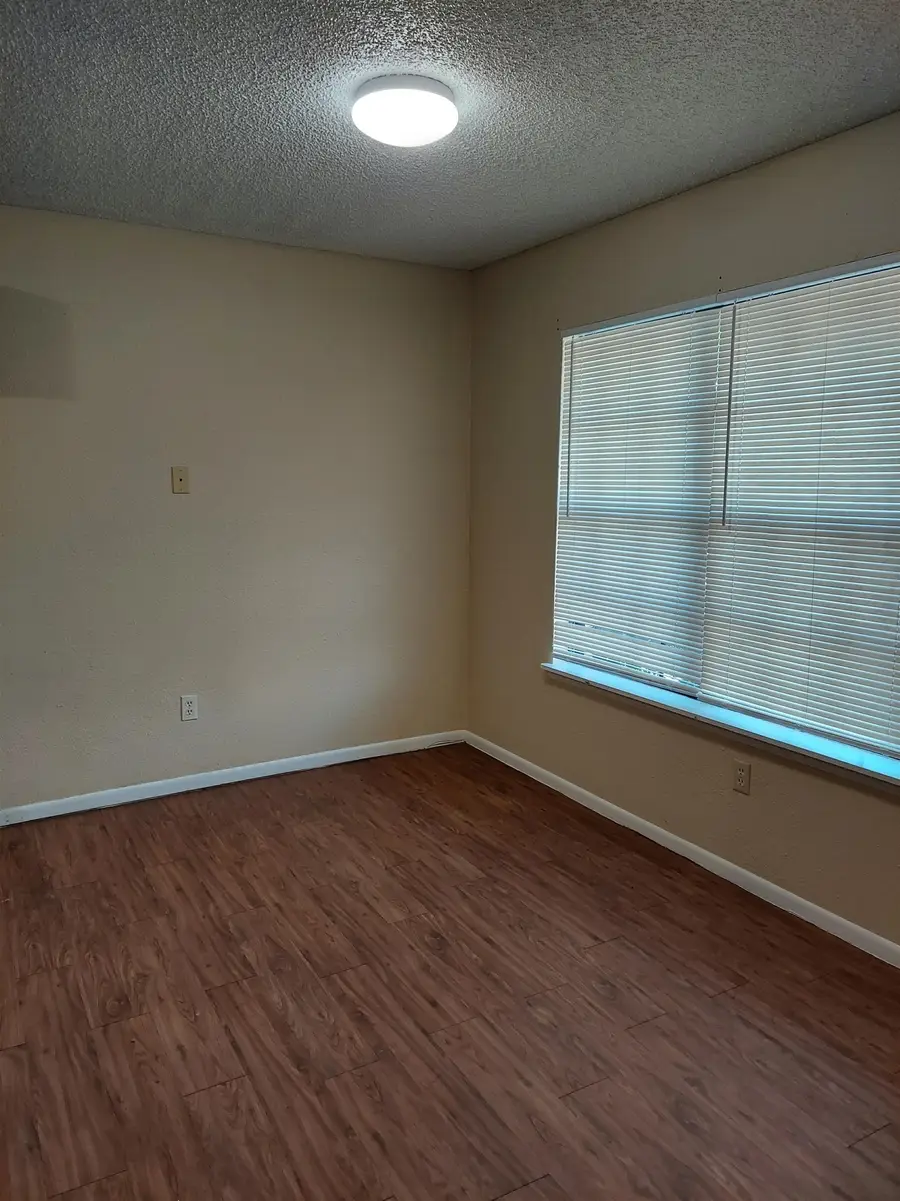 1115 Broadway, Marble Falls, TX 78654 - #3