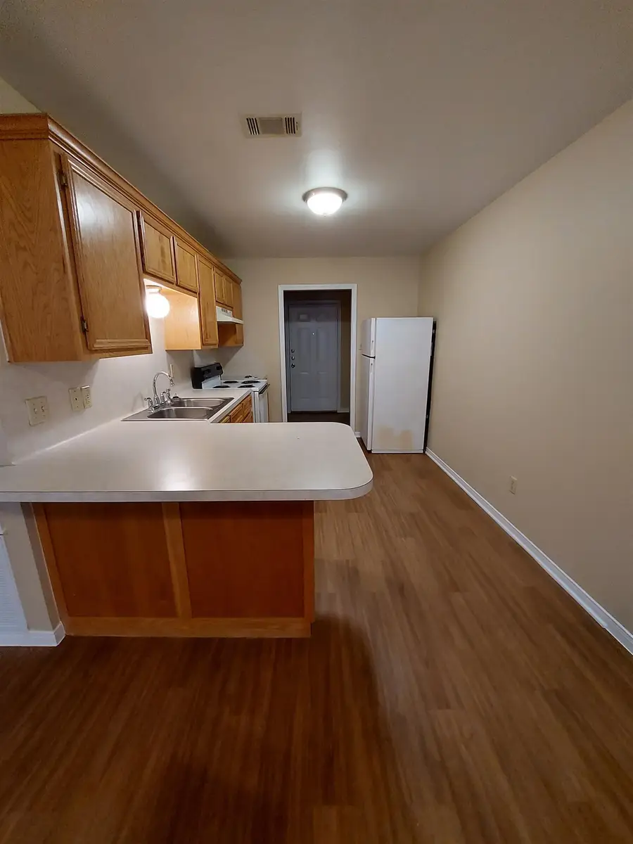 403 Ave S, Marble Falls, TX 78654 - #3