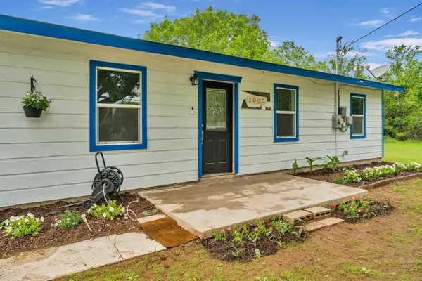 1002 S Pierce Street, Burnet, TX 78611
