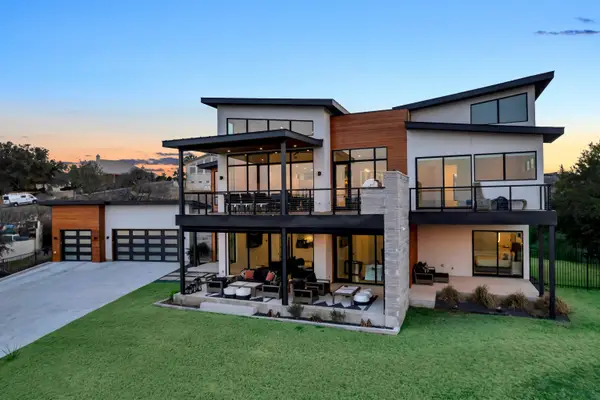 207 Kites Court, Horseshoe Bay, TX 78657-0000