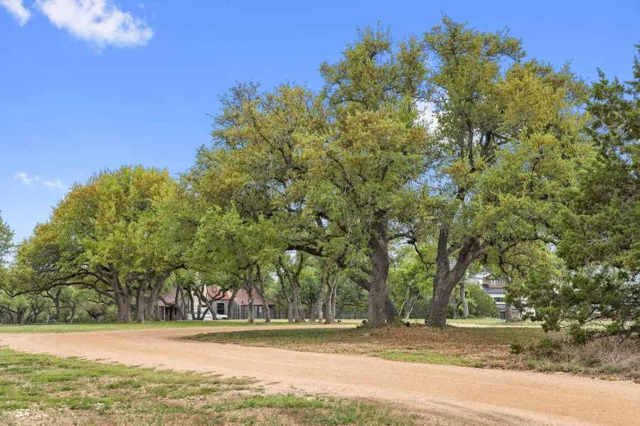 7503 E Us Hwy 290, Johnson City, TX 78636 - #3