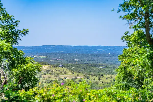 518 W Sunset Drive, Johnson City, TX 78636