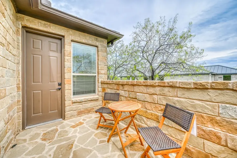 302 Parallel Circle, Horseshoe Bay, TX 78657-0000 - #3