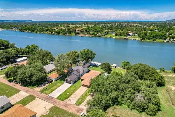 102 Mesquite Drive, Kingsland, TX 78639