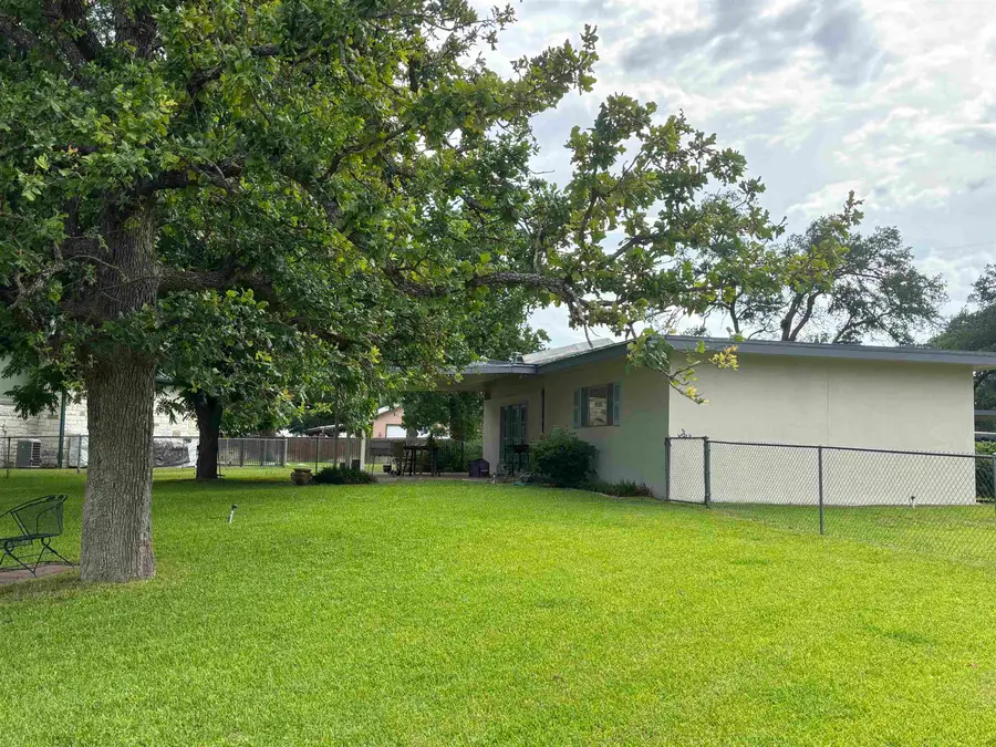 112 E Heron Drive, Highland Haven, TX 78654 - #3