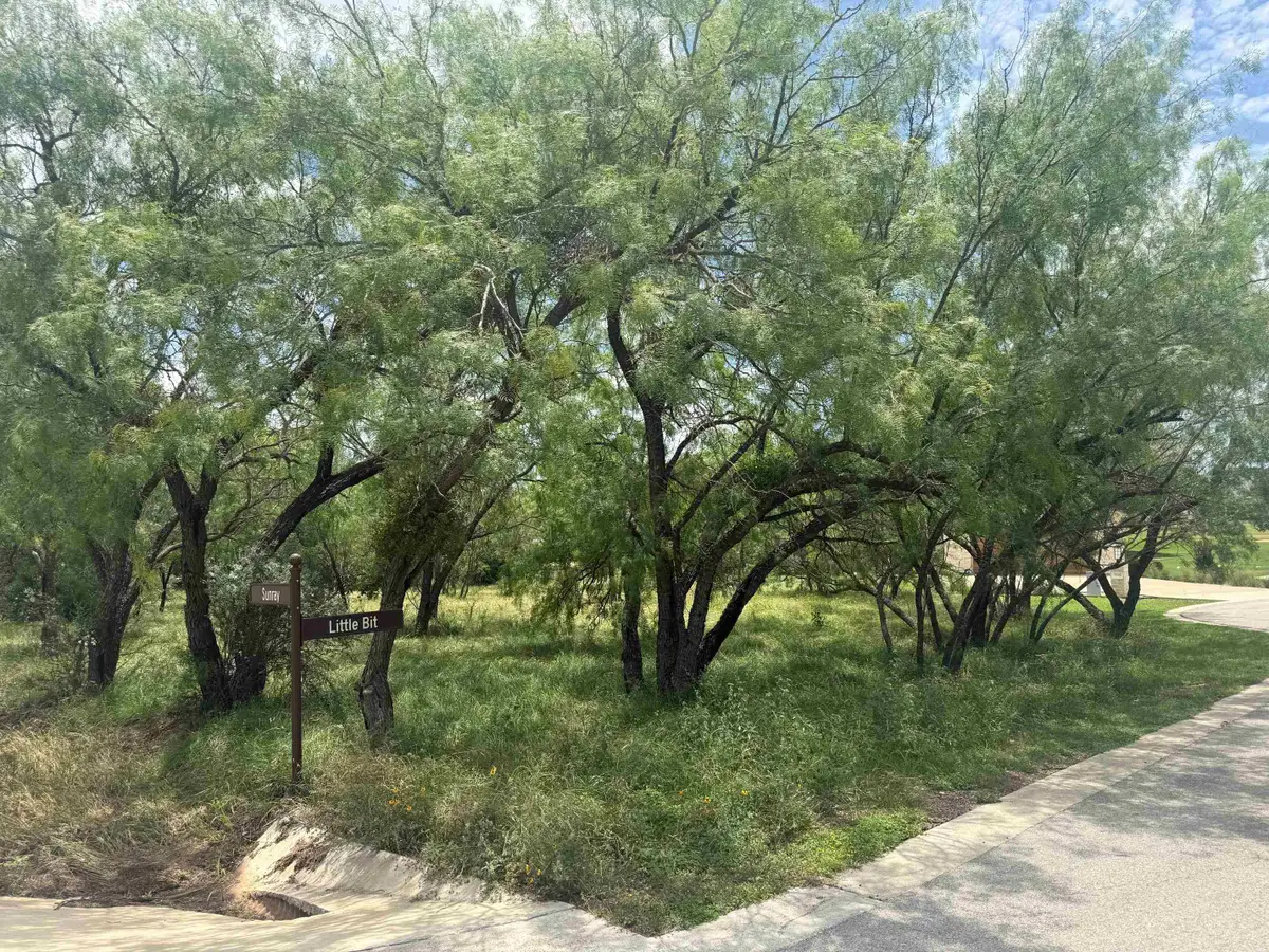 LT W22026 Sun Ray/little Bit, Horseshoe Bay, TX 78657 - #1
