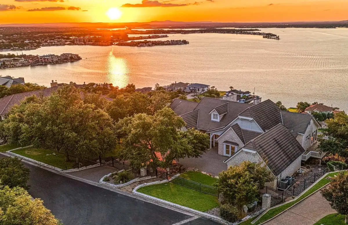 105 Dalton, Horseshoe Bay, TX 78657 - #1