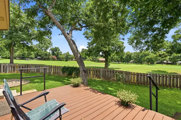 21 Augusta Drive, Meadowlakes, TX 78654