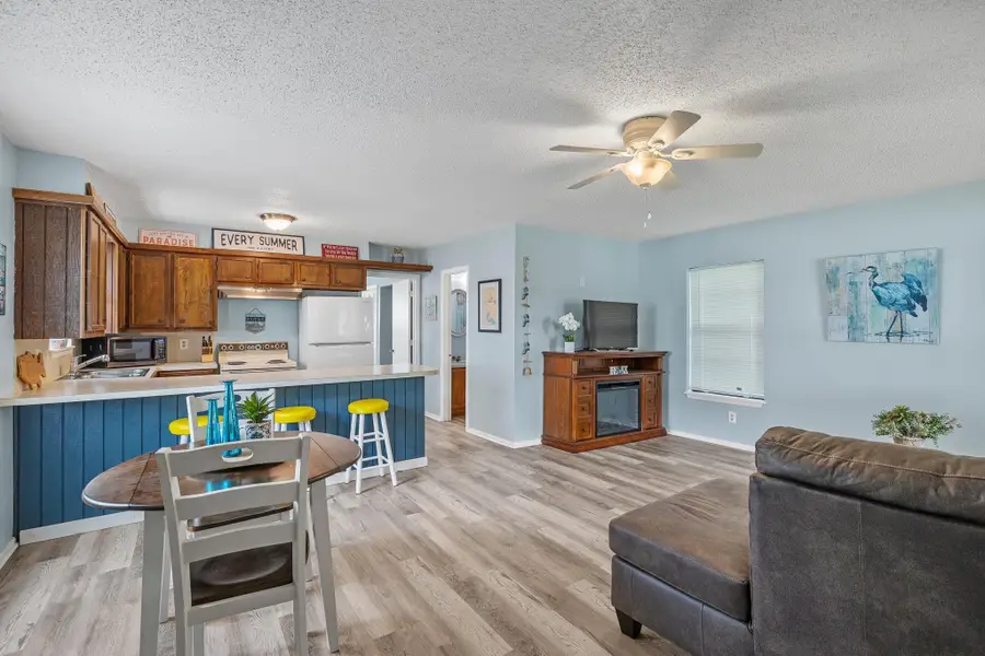 806 Clen Oaks Pkwy, Burnet, TX 78611 - #2