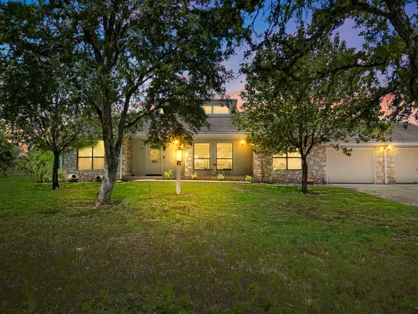 210 Tee Off, Horseshoe Bay, TX 78657