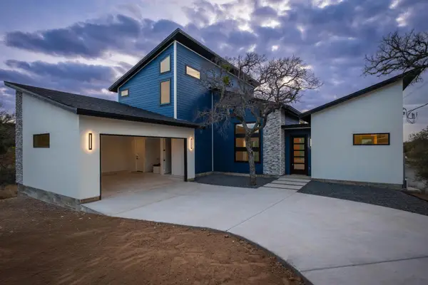 334 E Lake Drive, Buchanan Dam, TX 78609