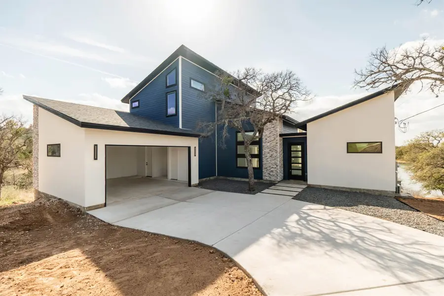 334 E Lake Drive, Buchanan Dam, TX 78609 - #3