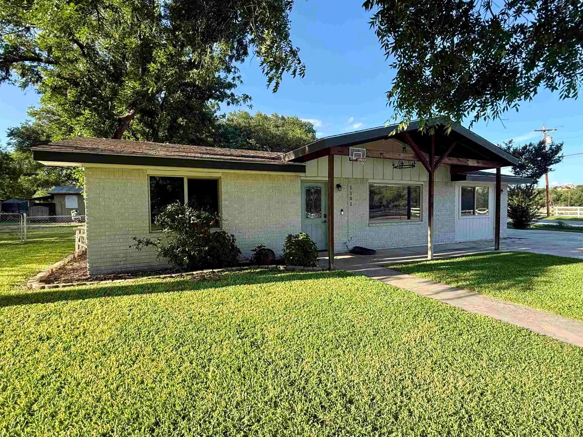 1101 Hackberry Drive, Marble Falls, TX 78654 - #1