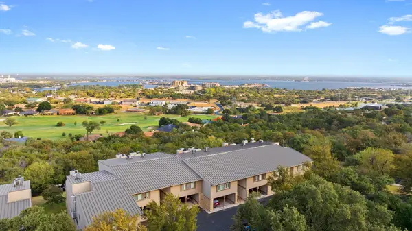 306 Out Yonder, Horseshoe Bay, TX 78657-0000