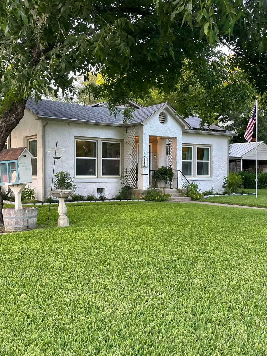 506 W Storey Street, San Saba, TX 76877 - #3