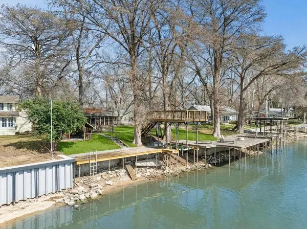 1307 Terminal Loop, McQueeney, TX 78123