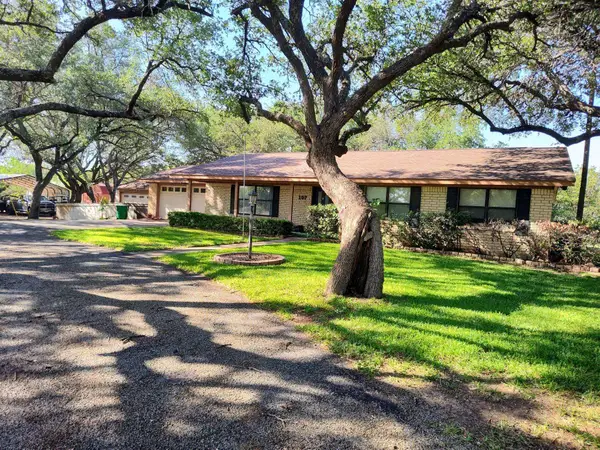 107 Timberlake Drive, Kingsland, TX 78639