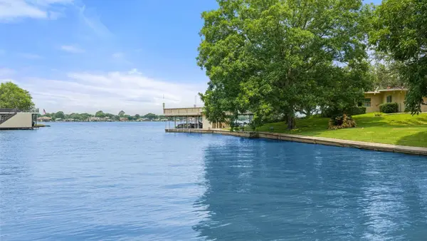 218 Bluebird Circle, Highland Haven, TX 78654