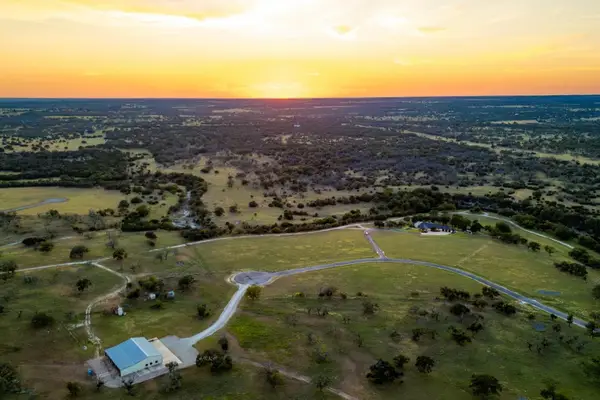 281 Goose Landing Way, Harper, TX 78631