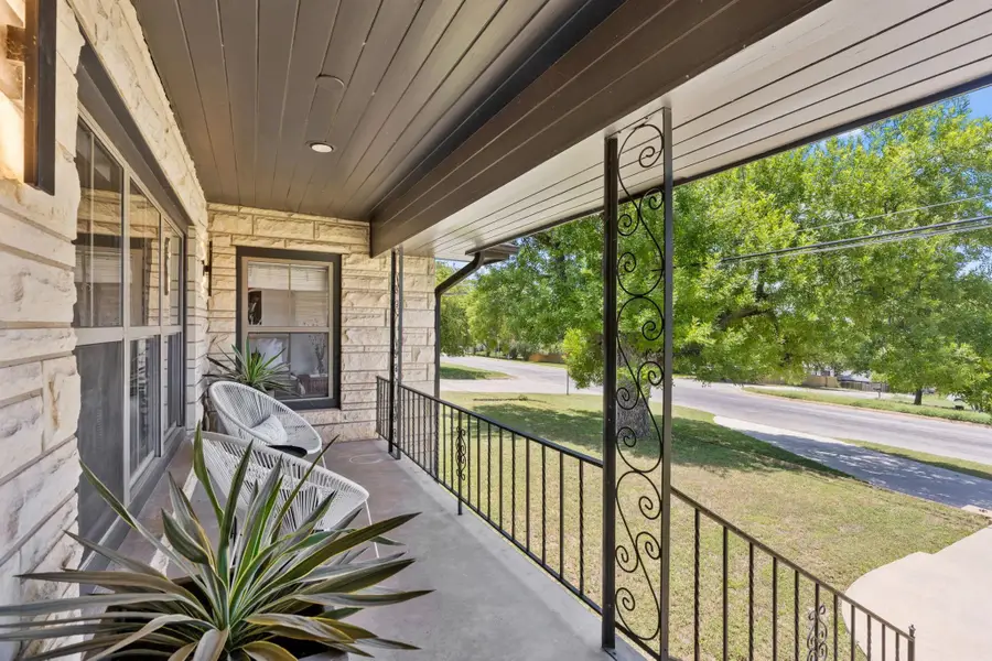 501 Avenue E, Marble Falls, TX 78654 - #3