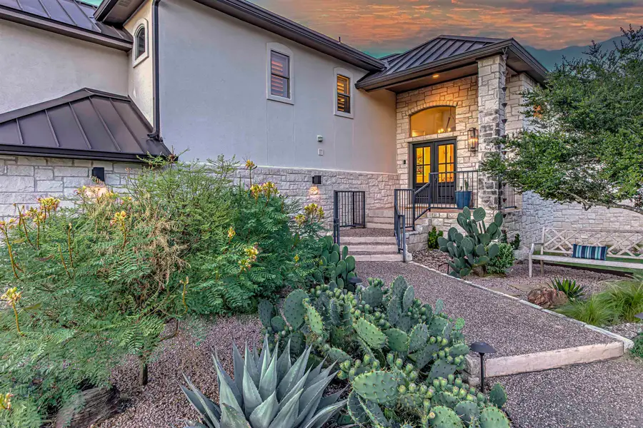 207 Florentine, Horseshoe Bay, TX 78657 - #2