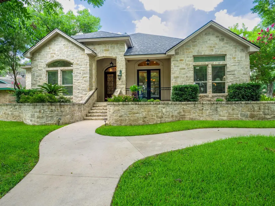 332 San Saba Street, Meadowlakes, TX 78654 - #3
