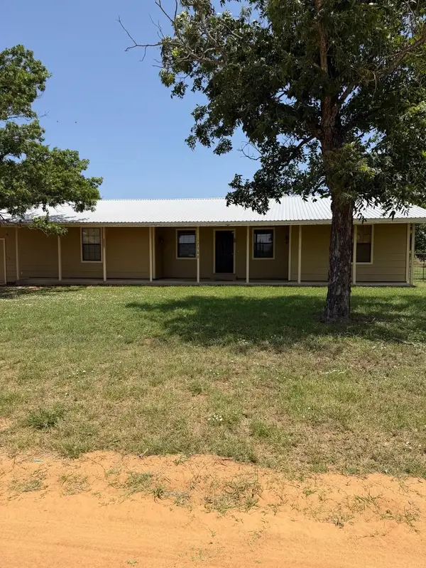 17502 College Street, Pontotoc, TX 76869