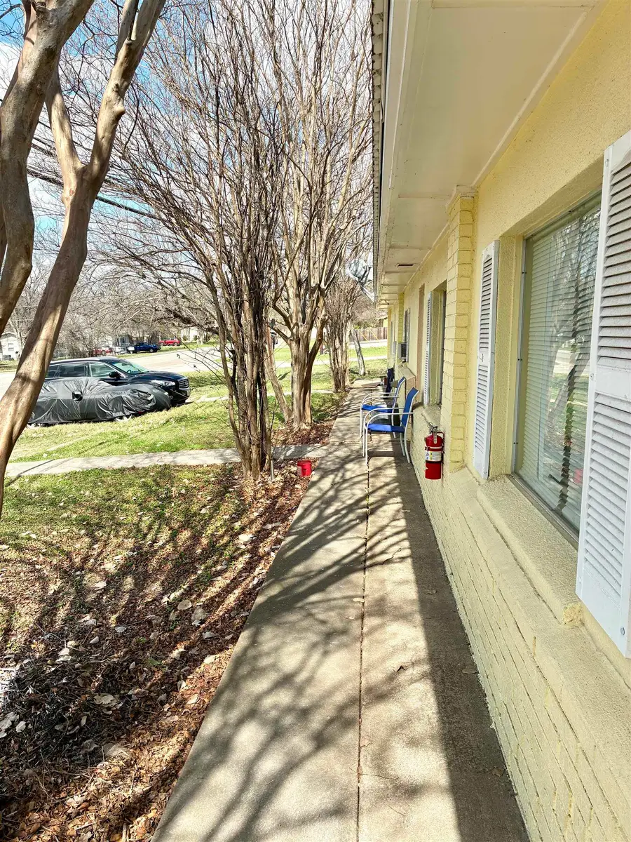 401 Avenue J, Marble Falls, TX 78654 - #3