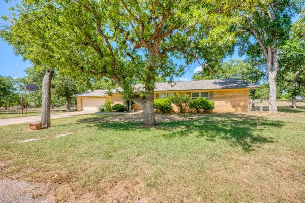 1928 Ridgeview, Kingsland, TX 78639